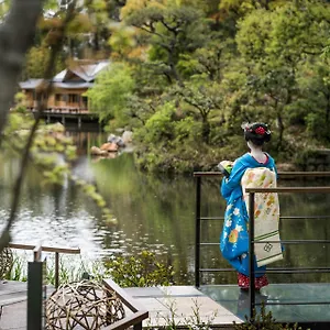 Four Seasons 5*, Kyoto Japan