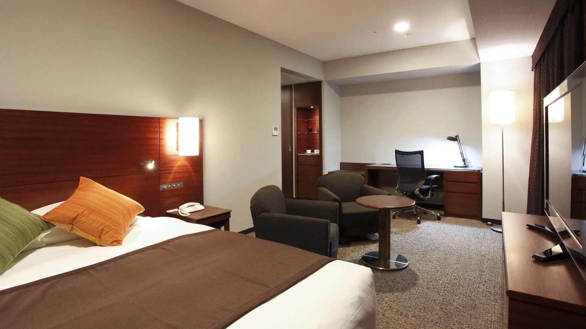 Jr-East Hotel Mets Komagome Tokyo 3*,